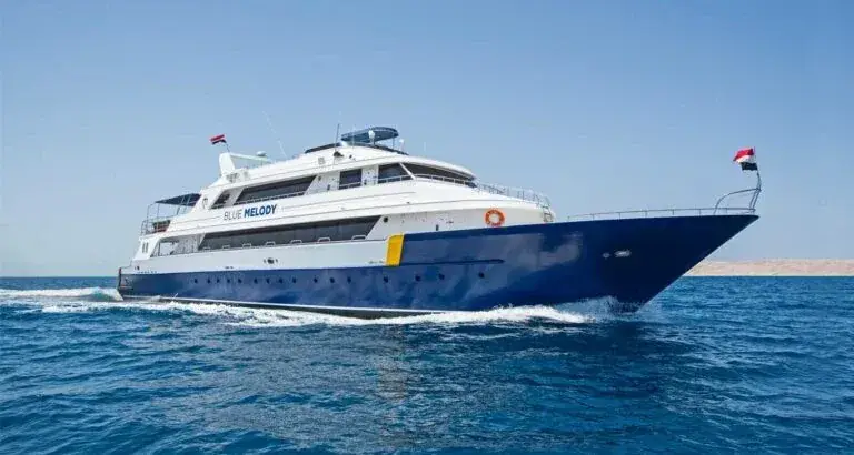 Barco de vida a bordo Blue Melody