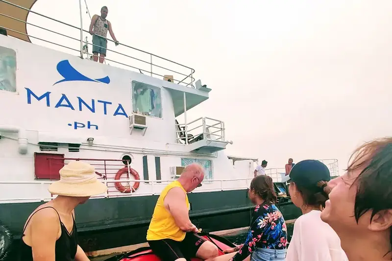 Arrecife de Tubbataha – Manta Liveaboard